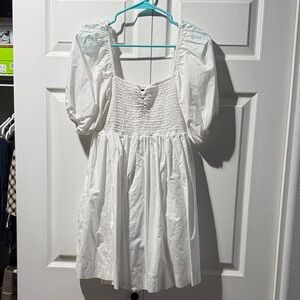 Chic White Smocked Women's Blouse